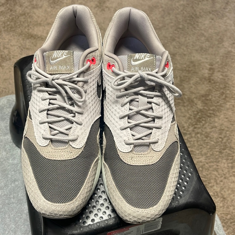Nike Air Max 1 Premium Moon Particle